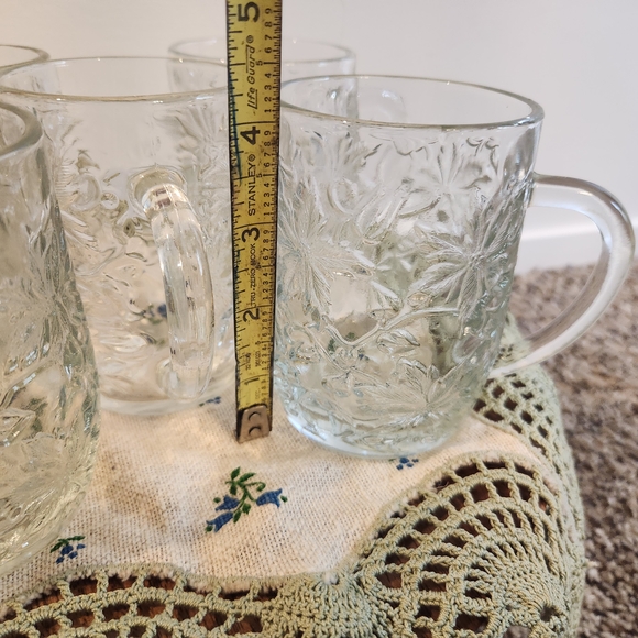 SET OF SIX Princess House Fantasia Poinsettia 9oz Mugs #516 - Picture 8 of 8